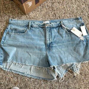 Good 90s jean shorts by Good American. New with tags!